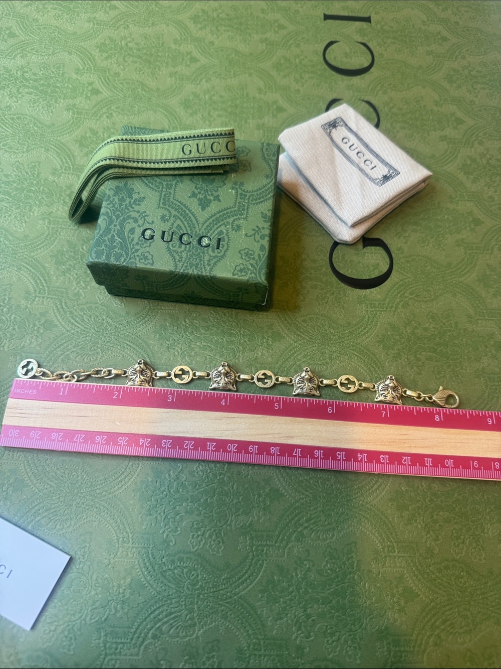 Gucci Silver Wolf Head and Logo Link Bracelet - Picture 7 of 8